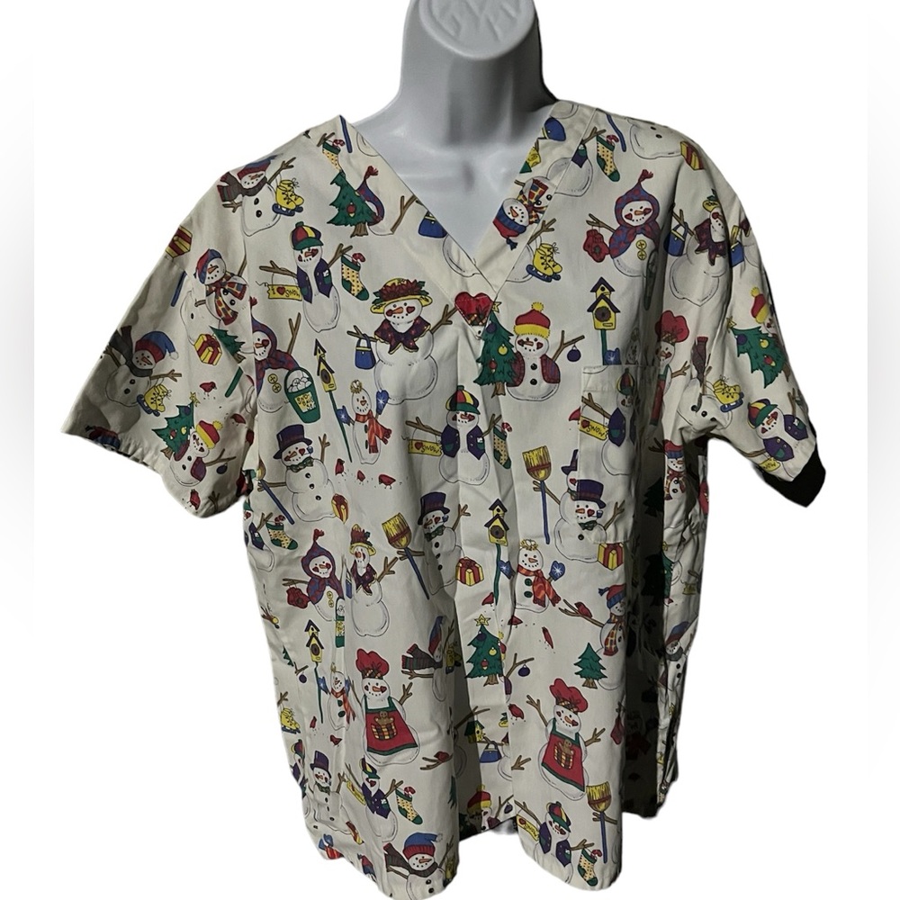 Apples for life scrub top